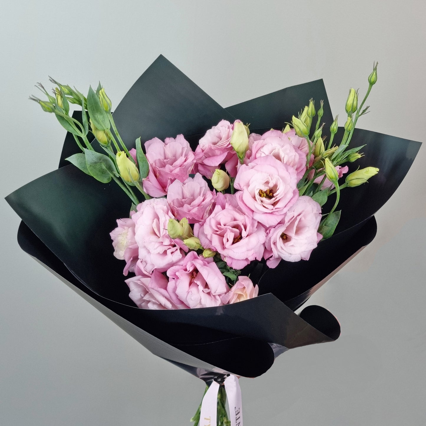 Signature Lisianthus Bouquet - Pink