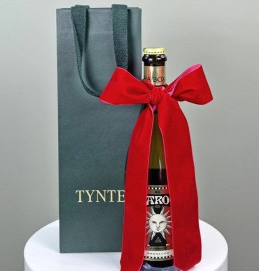 Christmas Alpha Box & Dice Prosecco