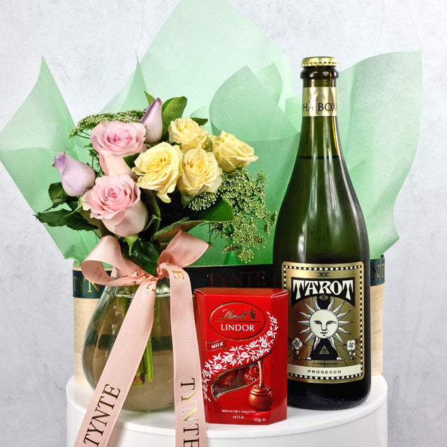 Pop The Prosecco Gift Box