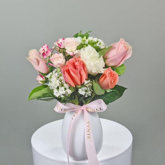 Mini Garden Posy Vase in ceramic