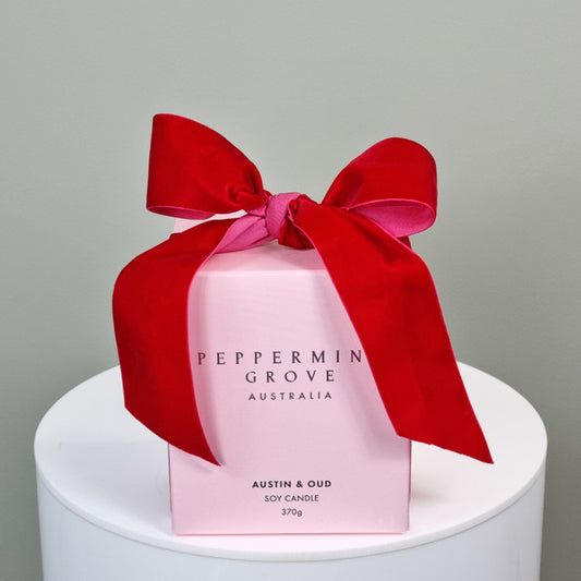 Austin and Oud Christmas Candle Large