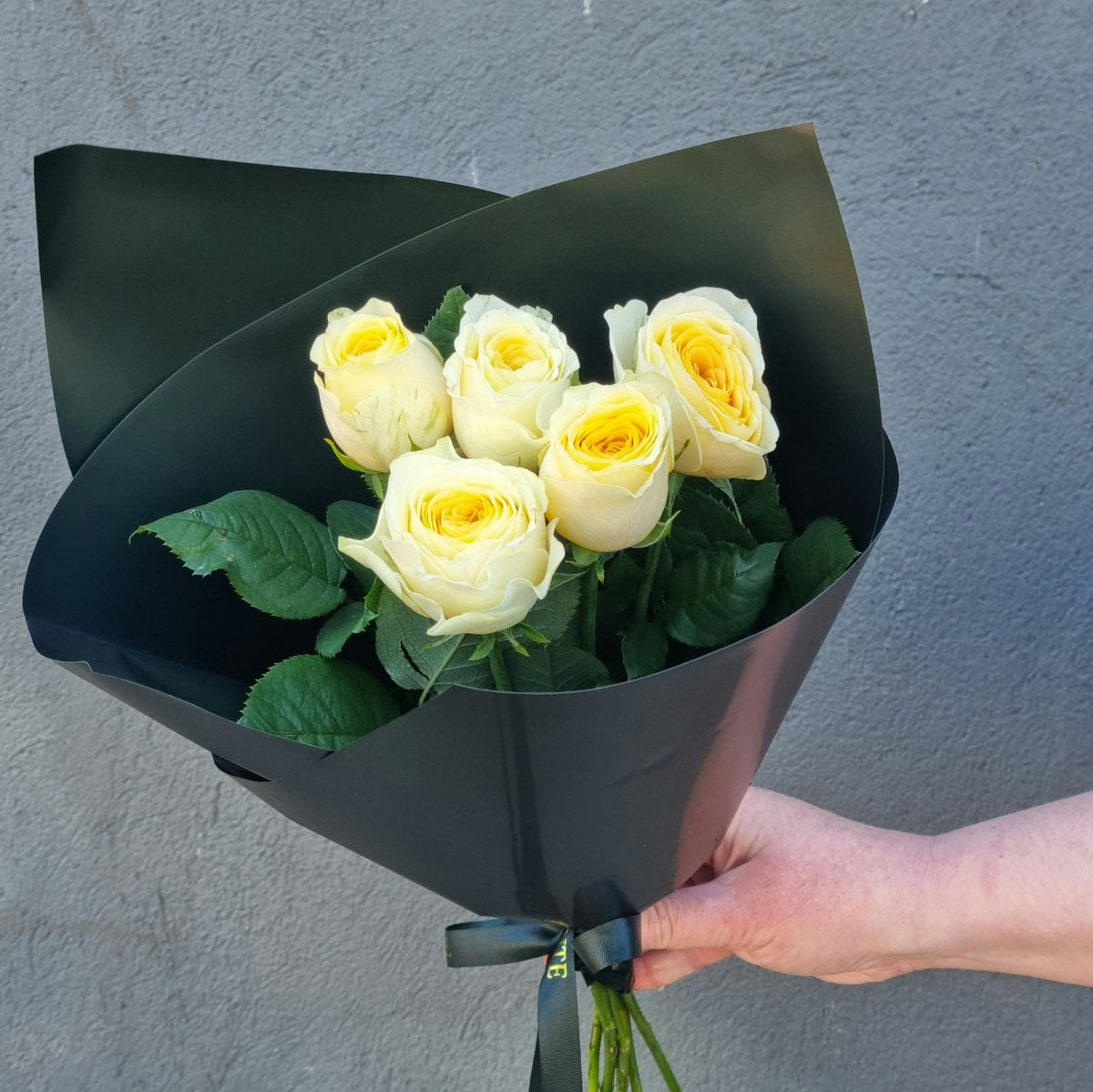Lucky Dip Grandiflora Roses - 1 bunch