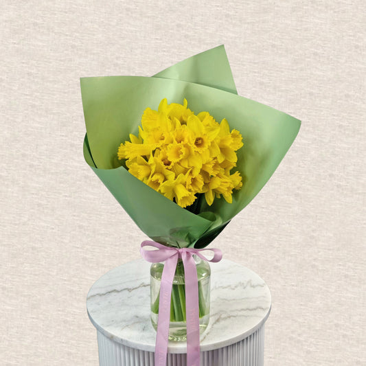 Golden Moment Daffodil Bouquet Vase