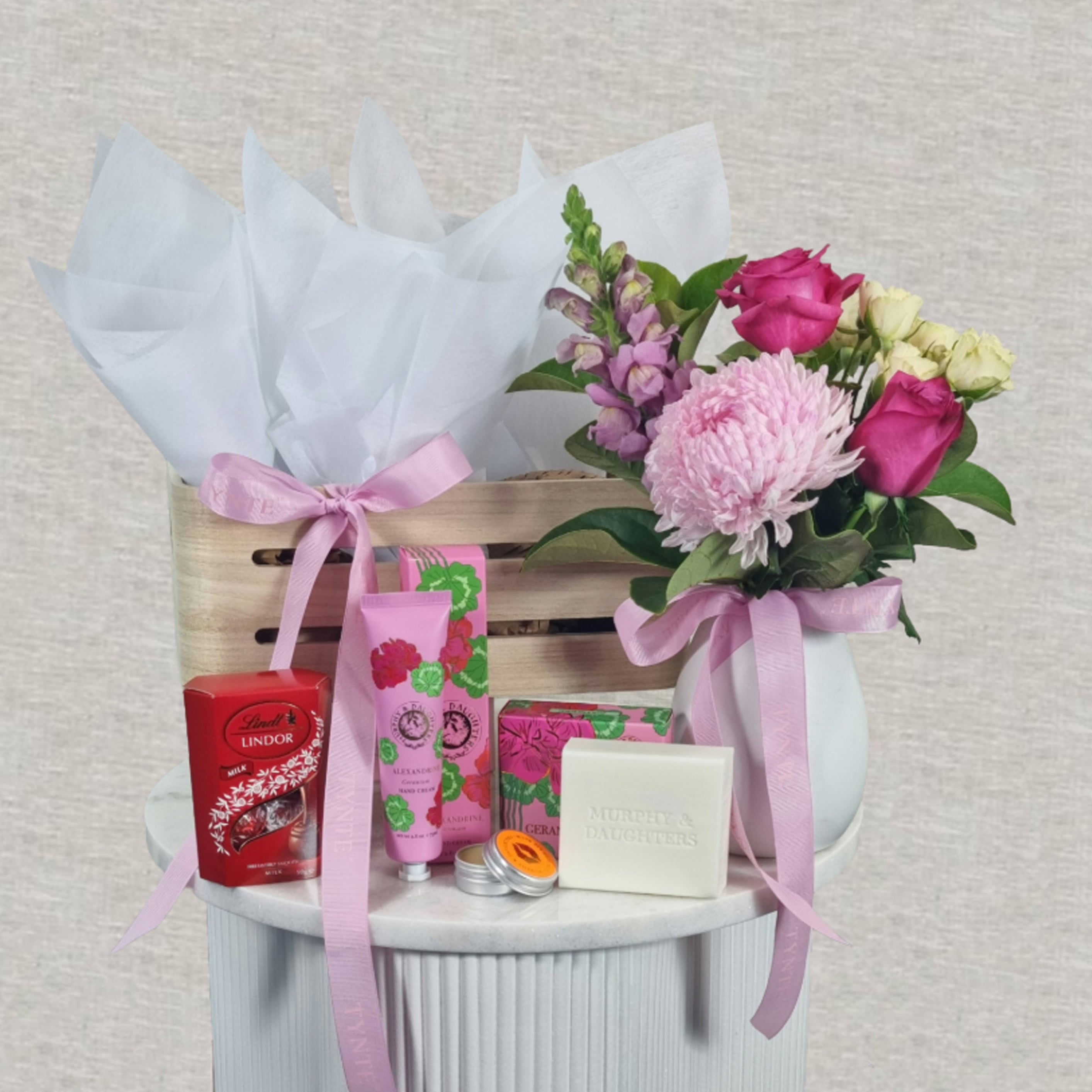 Petite Pamper Hamper with Flowers – Tynte Flowers